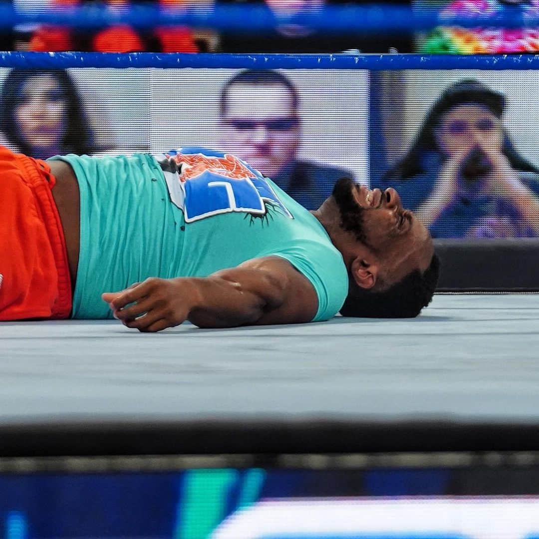 WWEさんのインスタグラム写真 - (WWEInstagram)「@shinsukenakamura’s victory has caused @apollowwe to snap!! 😳 #SmackDown」2月20日 10時44分 - wwe