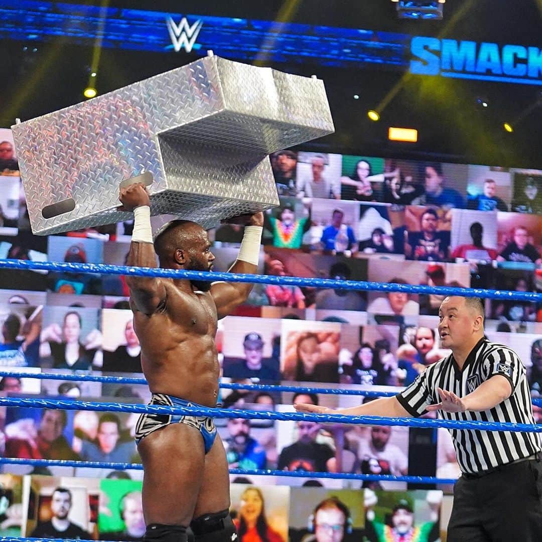 WWEさんのインスタグラム写真 - (WWEInstagram)「@shinsukenakamura’s victory has caused @apollowwe to snap!! 😳 #SmackDown」2月20日 10時44分 - wwe