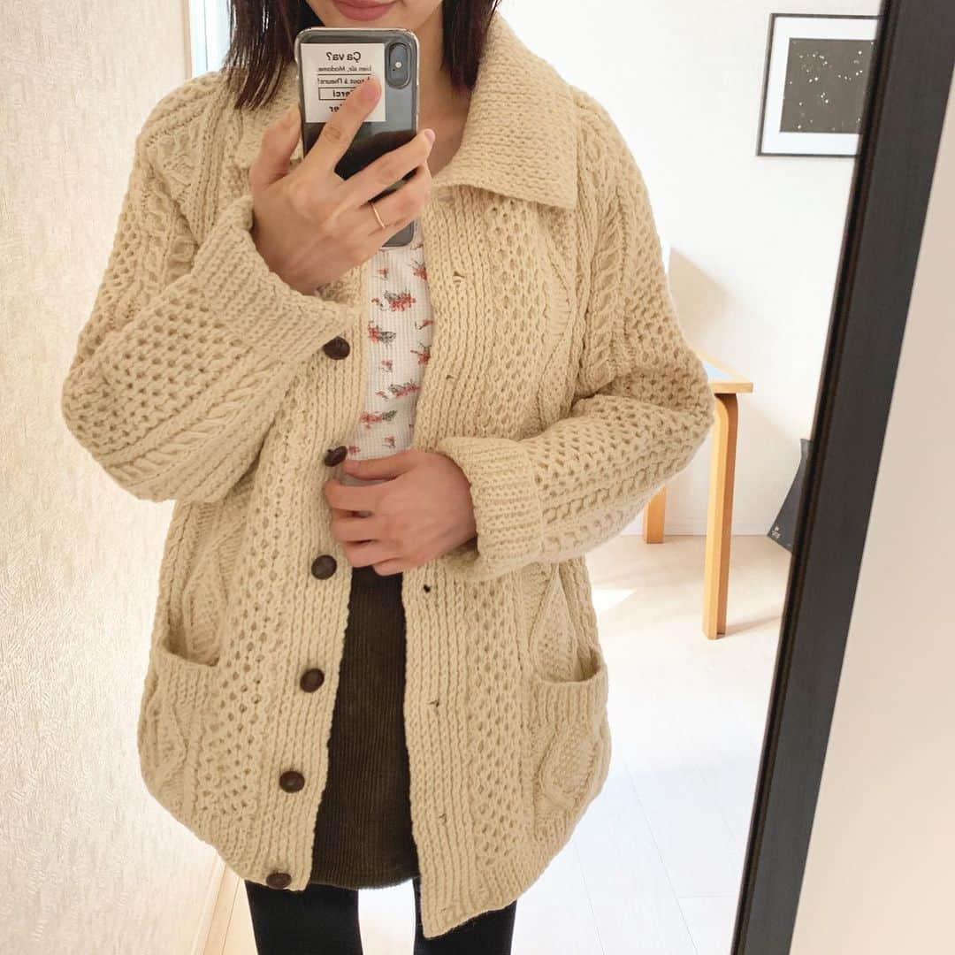 江本るり恵さんのインスタグラム写真 - (江本るり恵Instagram)「お洋服🤍 スカート以外古着☺️ #古着」2月20日 10時48分 - emotorurie