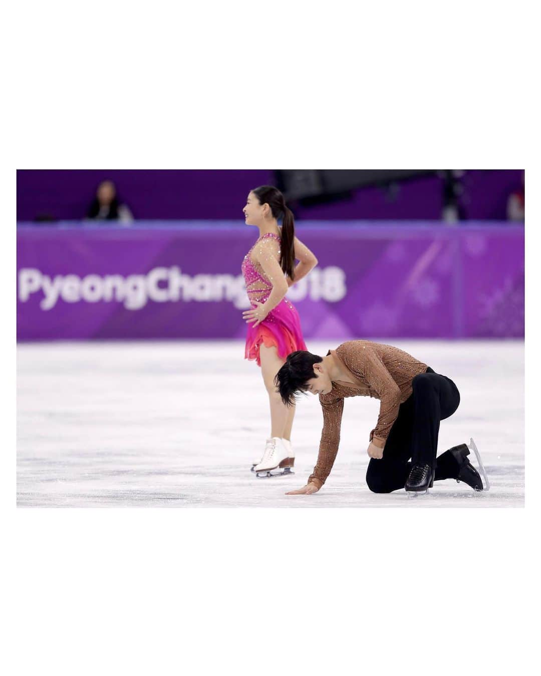 アレックス・シブタニのインスタグラム：「3 years ago today, we performed our Short Dance in the Ice Dance event at @pyeongchang2018. After competing in the Team Event the previous week, we made some small adjustments and improvements and put down an even stronger skate. *It’s always nice to pat the ice when it’s good to you. 😆   #olympics #winterolympics #figureskating #icedance #pyeongchang2018 #shibsibs #siblings」