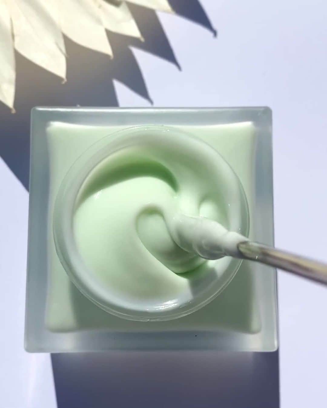 LORACのインスタグラム：「Moisture whipped 💦 with Sodium Hyaluronate, Squalene, Aloe Vera & Shea Butter DEWY CANVAS PREP Moisturizer + Primer available NOW for $35 on LORAC.com & coming soon to ULTA.com! Link in bio!  🎥:@deanfournier  #LORAC #LORACCosmetics @ultabeauty」