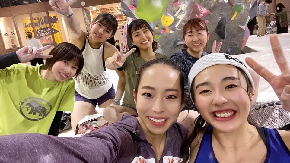 野口啓代のインスタグラム：「with stronge girls💪🏻👧🏻* * * THE SIX楽し過ぎた〜♡♡ 詳細は後ほど! ———————————— @au_official  #セブンイレブン @thenorthfacejp @raffinee_orientalbio #三井不動産 @cowsoapcp #zeta  @c3fit @lasportivajp @petzl_official  @newhale_japan @frictionlabs」
