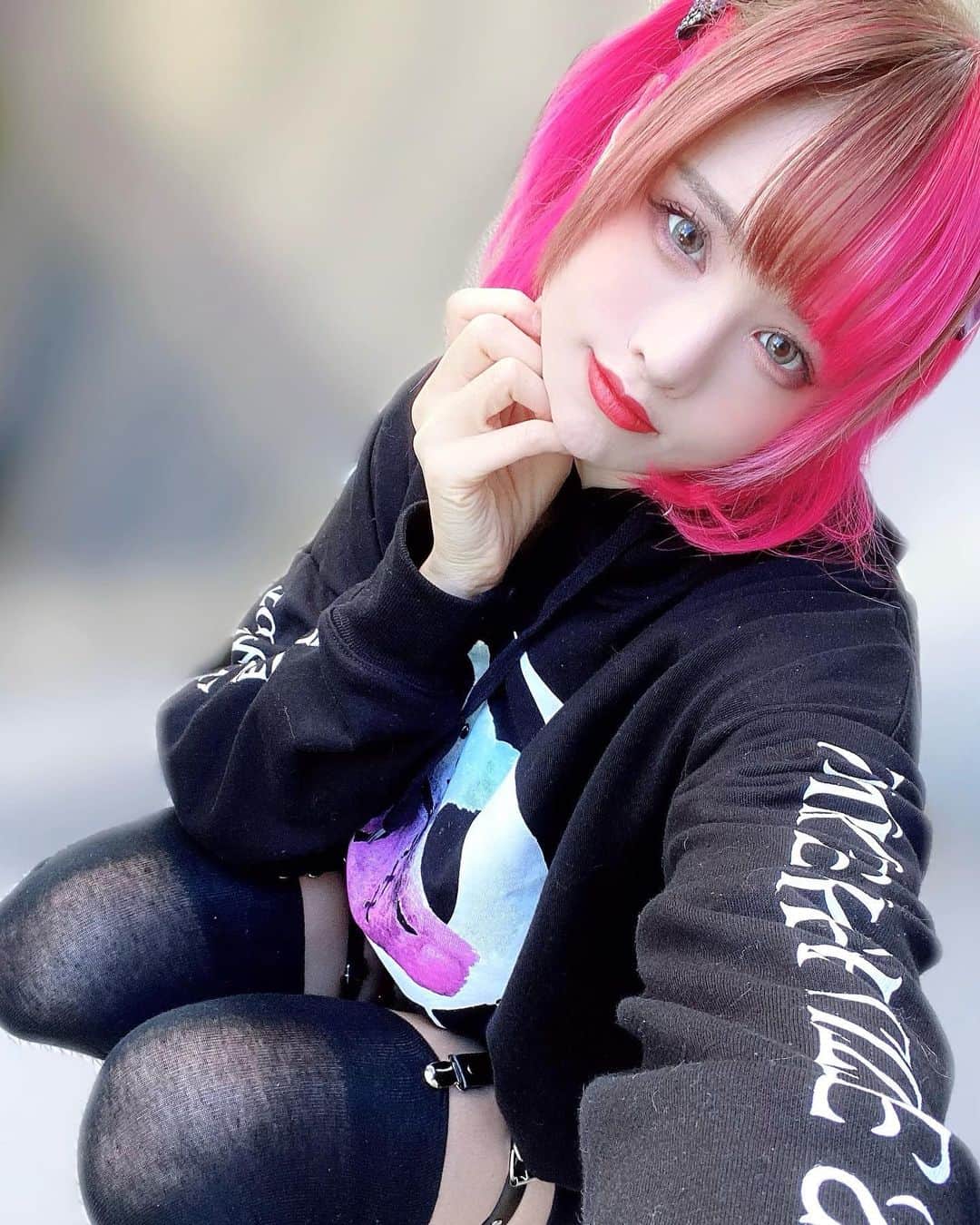 ゆかにゅんさんのインスタグラム写真 - (ゆかにゅんInstagram)「#Japanesekawaii #selfiegirl #アイドル #Japaneseidol #selfie #やみかわ #自撮り女子 #派手髪 #japanesemodel #photograph #picture #portrait #tokyo #instagood #tokyofashion #snap #model #gallery #コスプレ #コスプレイヤー #cosplay #cosplayers #ポートレート女子 #東京カメラ部 #lingrie #japan_of_insta #Japanesegirl #followme」2月20日 22時14分 - yuka_neko_nyun