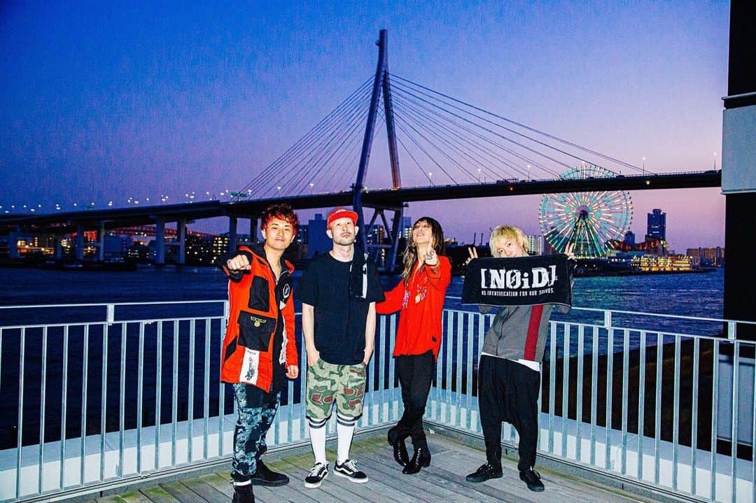 藤原広明のインスタグラム：「『アイラヴユー』Release Tour 2021 ～愛とラクダ、15周年ふりかけ～  Zepp Osaka Bayside -Day2-  大阪day2のあなたにびっくらゔっ！！🦍🦍🦍🦍  photo by @junpeihiyoshi」