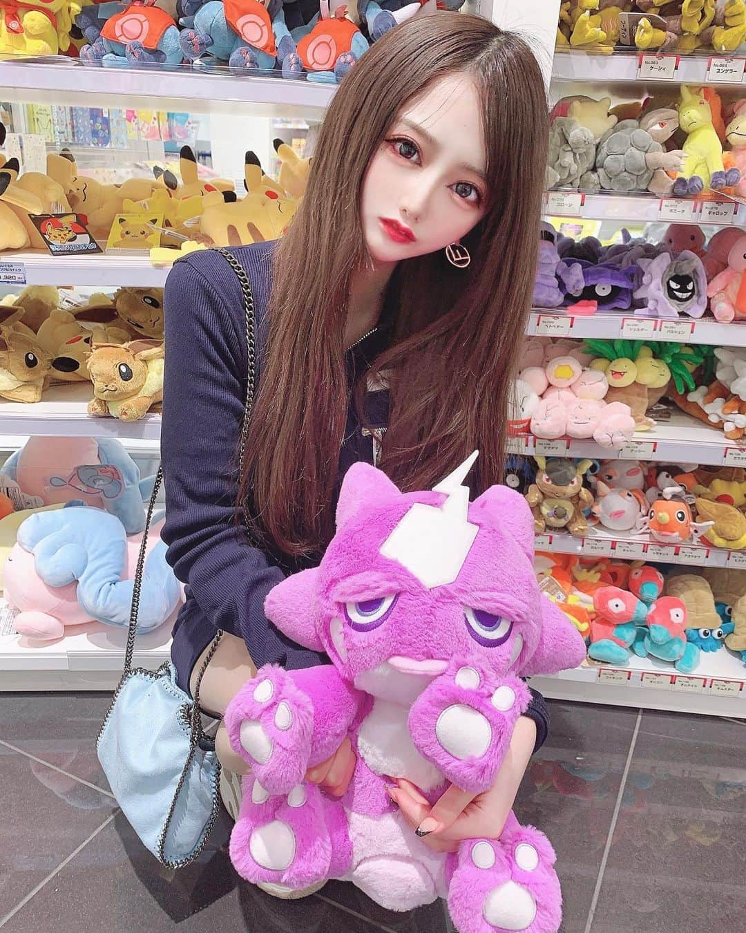 mireiのインスタグラム：「. 推し🍼♥︎ . #ポケモンセンター #ポケモンgo #ポケセン #エレズン」