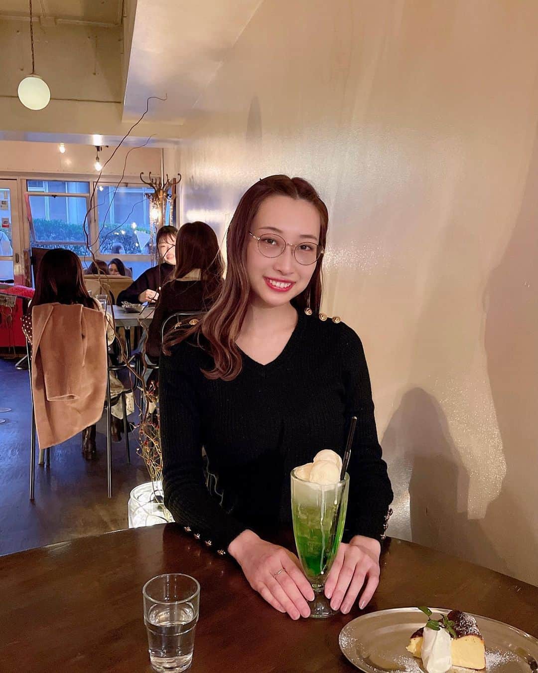 瀬名ひなののグルメインスタ