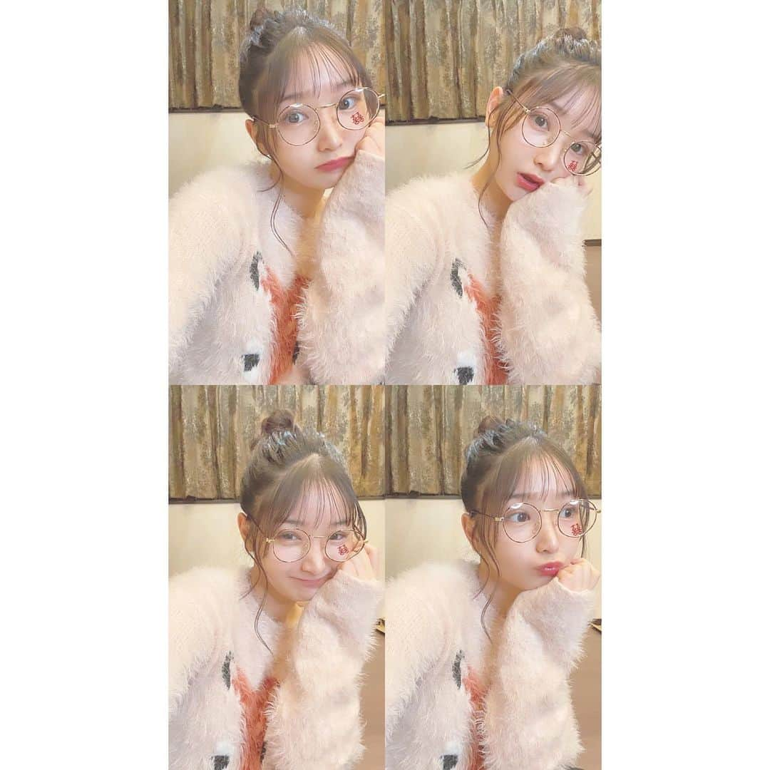 藤園麗のインスタグラム：「どの私がすき〜？🙈💟 だんだん後ろに映り込みしてるダンボールちゃん可愛いでしょ🤤🥲 これは生誕Tシャツの入ったダンボールちゃん📦 . . . #ピンクニット #ニットコーデ #ootd #todaystyle #藤園麗」