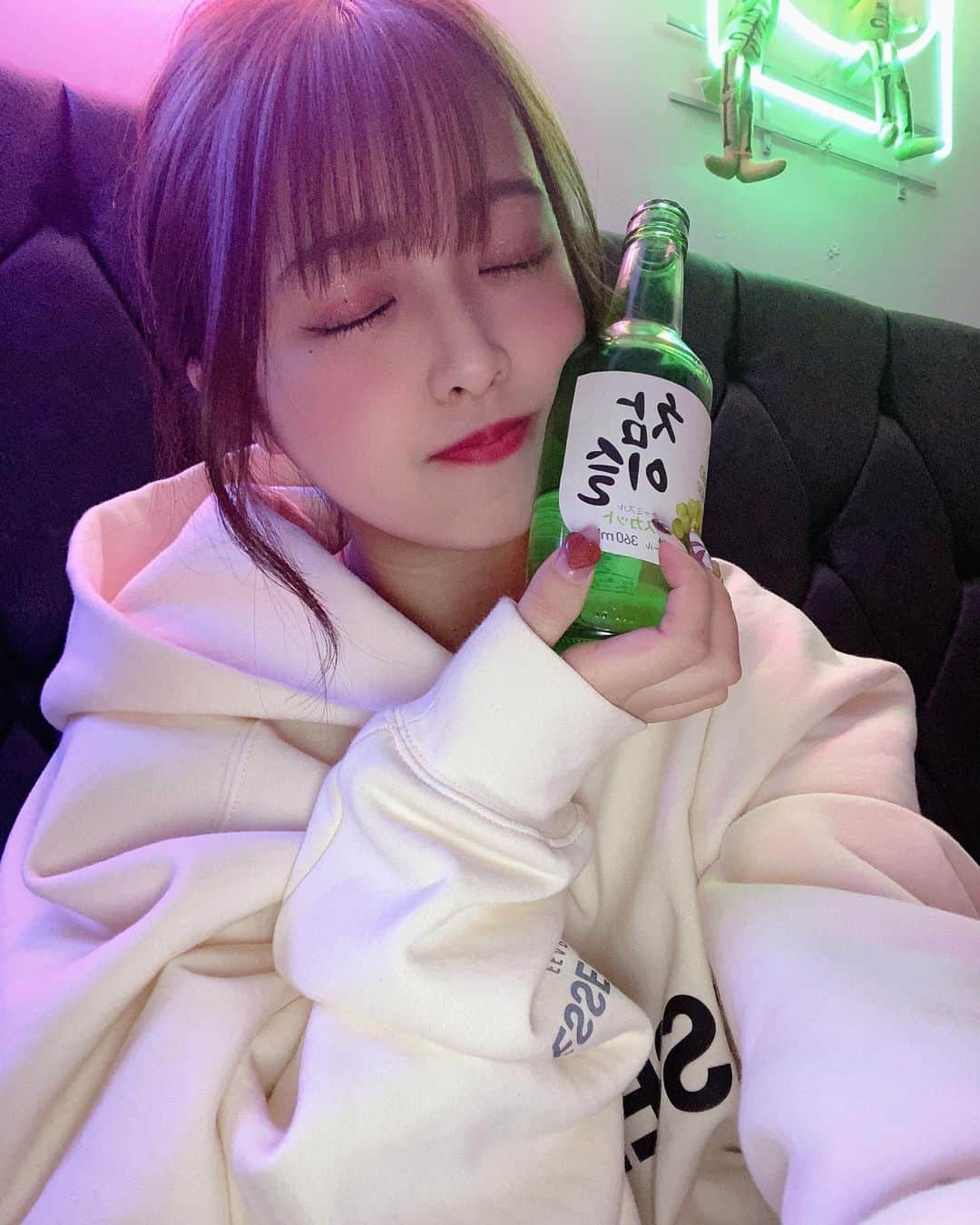 MaRuRi（まるりとりゅうが）さんのインスタグラム写真 - (MaRuRi（まるりとりゅうが）Instagram)「ほろ酔い참이슬〜🍶♡ #ひとくちも飲んでないとか言えん」2月20日 21時27分 - maruridayo