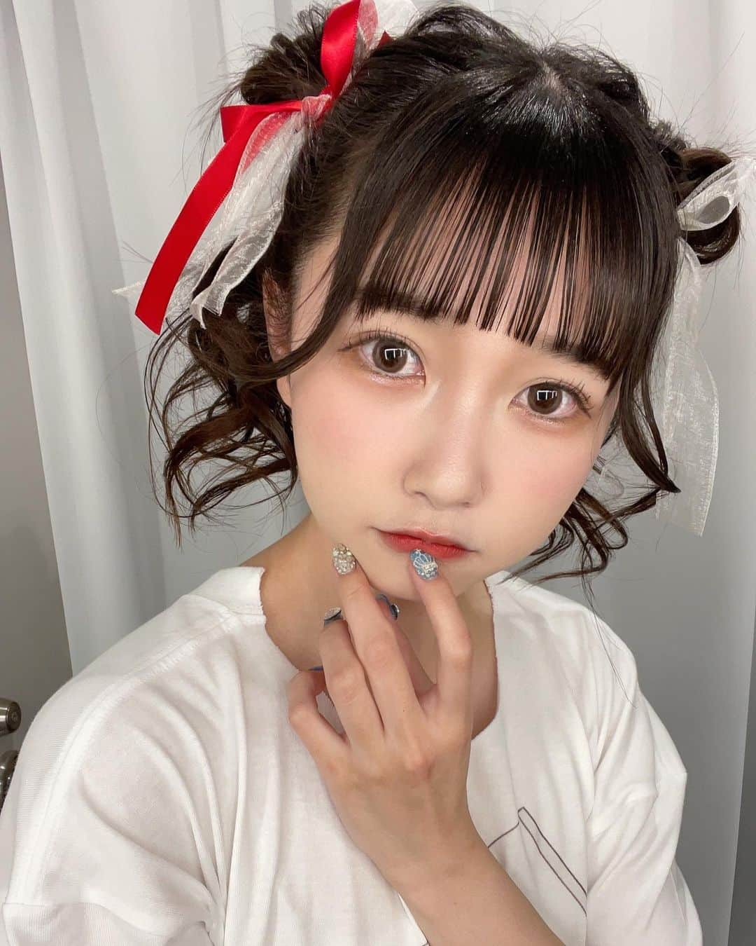 七瀬ひなたのインスタグラム：「クマ🈂️ん 🧸🤍 かあい〜？？  #アイドル #地下アイドル #ヘアアレンジ #編み込みアレンジ #シースルーバング #ぱっつん前髪  #ポニーテール #イコラブ #いいね返し #いいねした人全員フォローする #黒髪 #衣装 #アイドル衣装 #日向坂46 #乃木坂46 #自撮り界隈 #自撮り #自撮り女子 #写真好きな人と繋がりたい #ファインダー越しの私の世界 #被写体モデル  #白加工 #淡色女子 #サロモ  #ツインテール #プリント倶楽部 #量産型 #地雷女 #クマヘア #リボンアレンジ」