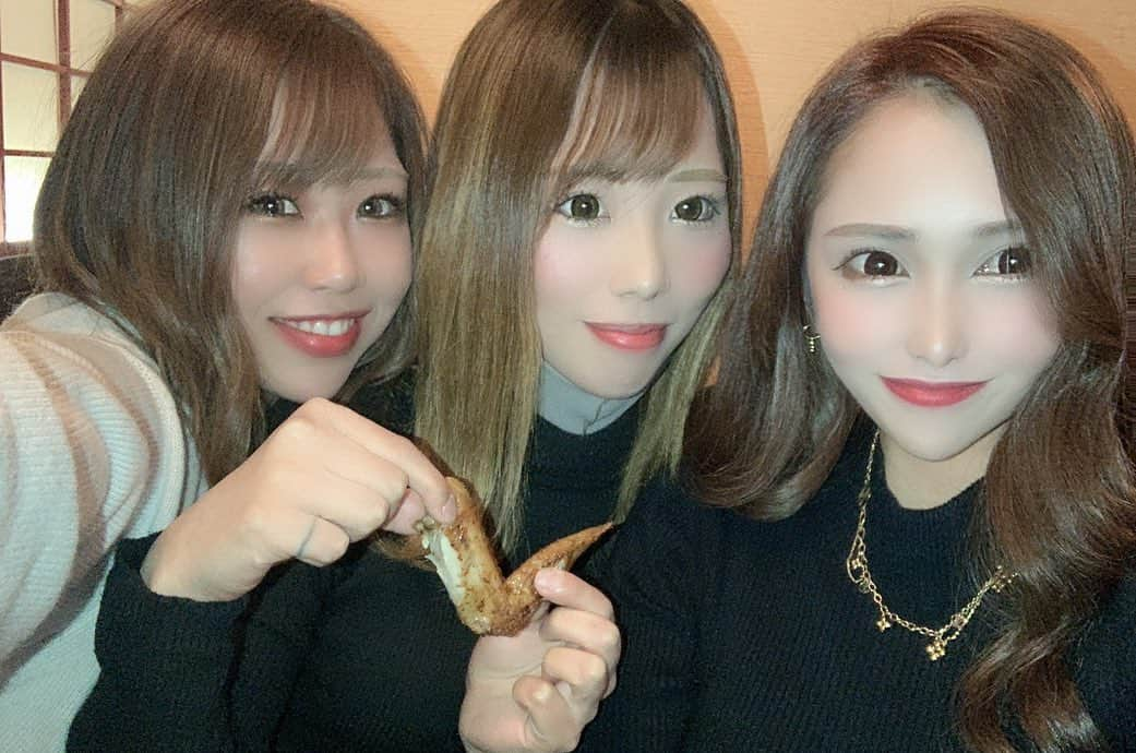 ゆずちゃんさんのインスタグラム写真 - (ゆずちゃんInstagram)「新年会のときの📸  インスタさぼりぎみ  #静岡#歌舞伎町#名古屋#新宿 #北新地#ミナミ#両替町 #club jerry#make#beauty #fashion#selfie#style#推し #ヘアメ#ドレス#過去pic #outdoor#ライブ配信#筋トレ #xmax#コロナに負けるな」2月20日 13時35分 - yuzuchiyan5555