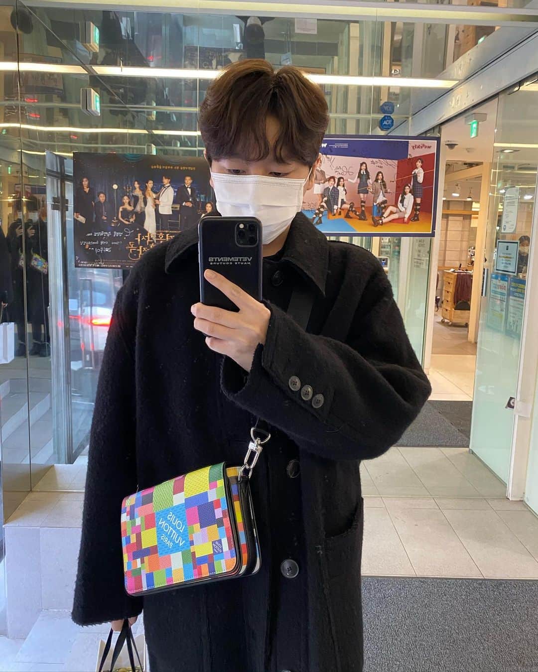 クォン・スンイルのインスタグラム：「#머리를자르고」