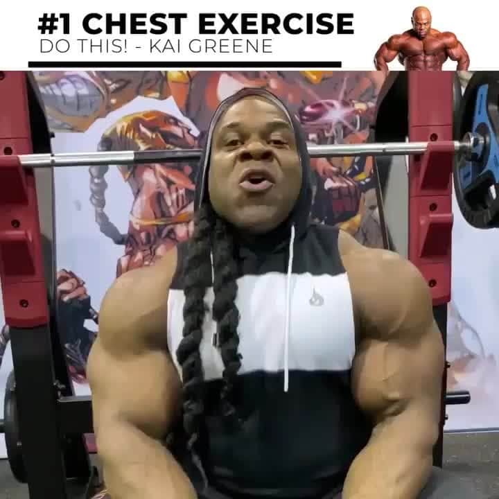 カイ・グリーンのインスタグラム：「GROW YOUR CHEST 💯  Don’t just go through the movements. Understand them, learn your body, and GROW. This is an art and you must practice and improve your skill set in order to craft the ultimate sculpture.   💥BUILD AN ALPHA CHEST • Secrets For A Chest Overload! • For Male & Female • Exact Training Methods • Rep Ranges, Number Of Sets • Tips & Tricks  Link in bio 🔗」
