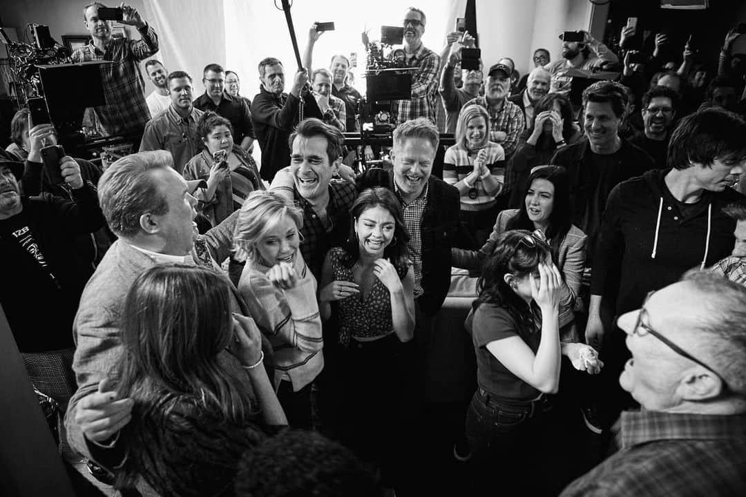 Nolan Gouldのインスタグラム：「OK! So bear with me as I get a little emotional for a sec. Today marks the one year anniversary of Modern Family wrapping. Even after all this time I find it hard to look through old photos or episodes. I think it just still hurts a little too much. People ask me a lot about the final days or how I feel about it ending, and I honestly can't put it into words. Even after a year I don't think it's really set in that it's over. How do you accept, pay tribute to, and yeah, even grieve, the loss of something that you were a part of for 11 years? I'm not sure. I miss getting to see my friends and family every day, especially the best fucking crew in the world that I love dearly. We were incredibly lucky to make comedy with such a special and talented group of people and call it work.   Anyways, props if you made it this far  and apologies if this wasn't as celebratory as it could have been! Today was a tough one!  And thank you all for supporting the show and making it possible. Now please do everything you can to end COVID so I can hug these people haha.」