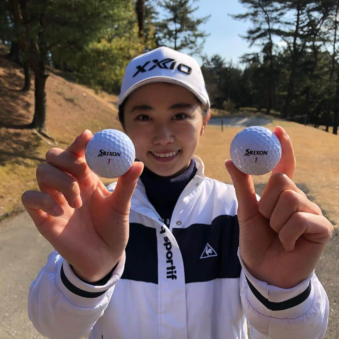 安田祐香のインスタグラム：「わたしのイチ推し！今年もSRIXON Z-STARボールでがんばります✊  #ハッシュタグキャンペーン開催中 です!!  ぜひご参加下さい😸✨✨  @dunlopgolf_official  #イチ推しzstar #スリクソン #SRXON」