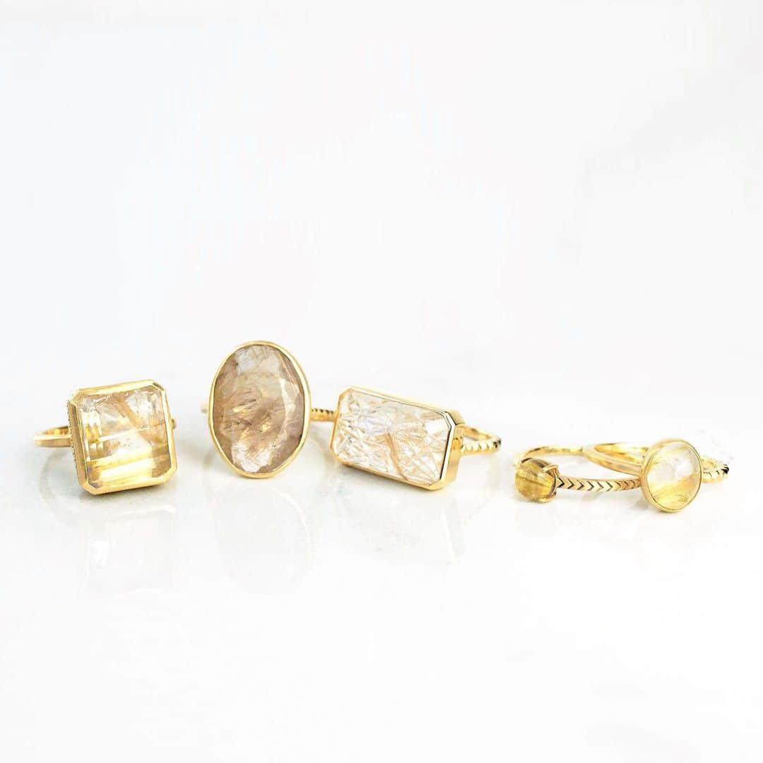 Shelby / Aki Hiroseさんのインスタグラム写真 - (Shelby / Aki HiroseInstagram)「【 LIMITED SHOP / ISETAN 】  ＜One n’ Only＞ 18karat Yellow Gold Rutile Quartz  太陽を思わせるようなキラキラ✨とした輝きを放つ「ルチルクォーツ」のリング。  石によって異なるインクルージョンの入り方や色にも個性があります。  アーム、石枠、細部に至るまでそれぞれに合わせてデザインされた一点ものです。  【LIMITED SHOP】ーーーーーーーーーーーーー  ◇2/24(水)〜3/2(火)  ◇伊勢丹新宿 本館1階 ◇プロモーションスペース1  感染症拡大防止に留意し皆様のお越しをお待ちいたします。  ーーーーーーーーーーーーーーーーーーーーーー Limited Shop以外にも中目黒のatelier officeにて予約制でご覧いただけます。 ぜひお気軽にご連絡ください。 （ご予約先 info@shelby8.com）  【Online Shop】ーーーーーーーーーーーーーー www.shelby8.com Brand Profile Page からも Linkできます。 ーーーーーーーーーーーーーーーーーーーーーー 【Contact Us 】info@shelby8.com ーーーーーーーーーーーーーーーーーーーーーー」2月20日 15時32分 - shelby.aki