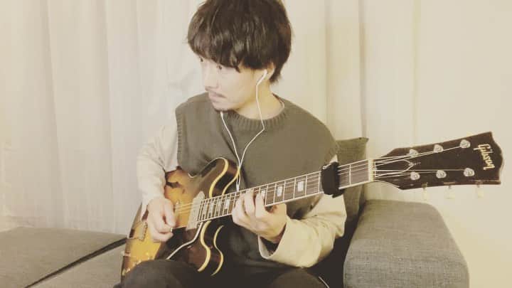 のインスタグラム：「HBD!! @miharakenji @miharakoji  武道館まであと3日！ #frederic #WakeMeUp #ASOVIVA #gibson #es330 #guitar #instaguitar #guitarstagram #budokan #kudanshita」