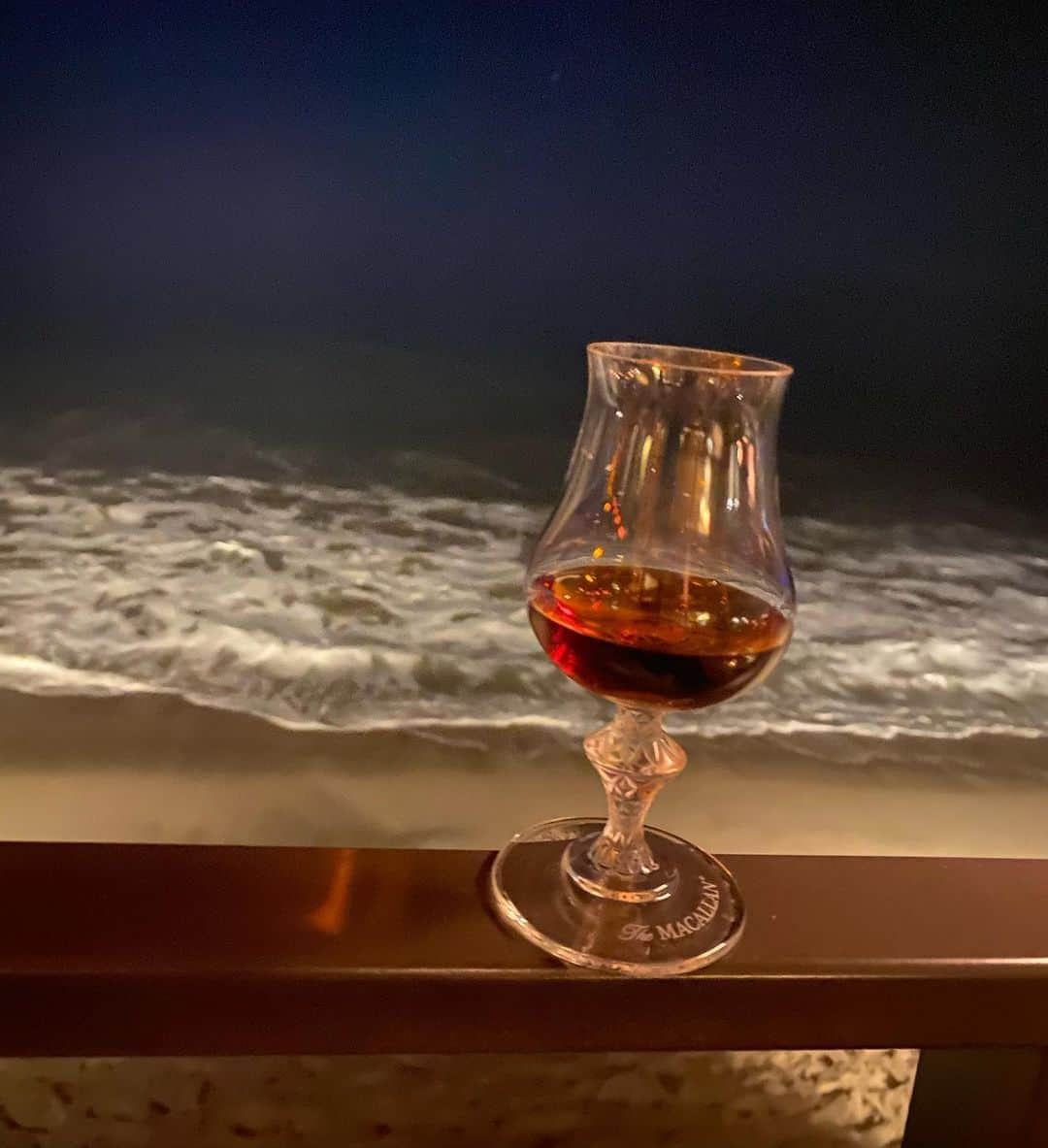 ゲームさんのインスタグラム写真 - (ゲームInstagram)「It’s just me & the Macallan 12 tonite. #respectfully」2月20日 15時36分 - losangelesconfidential