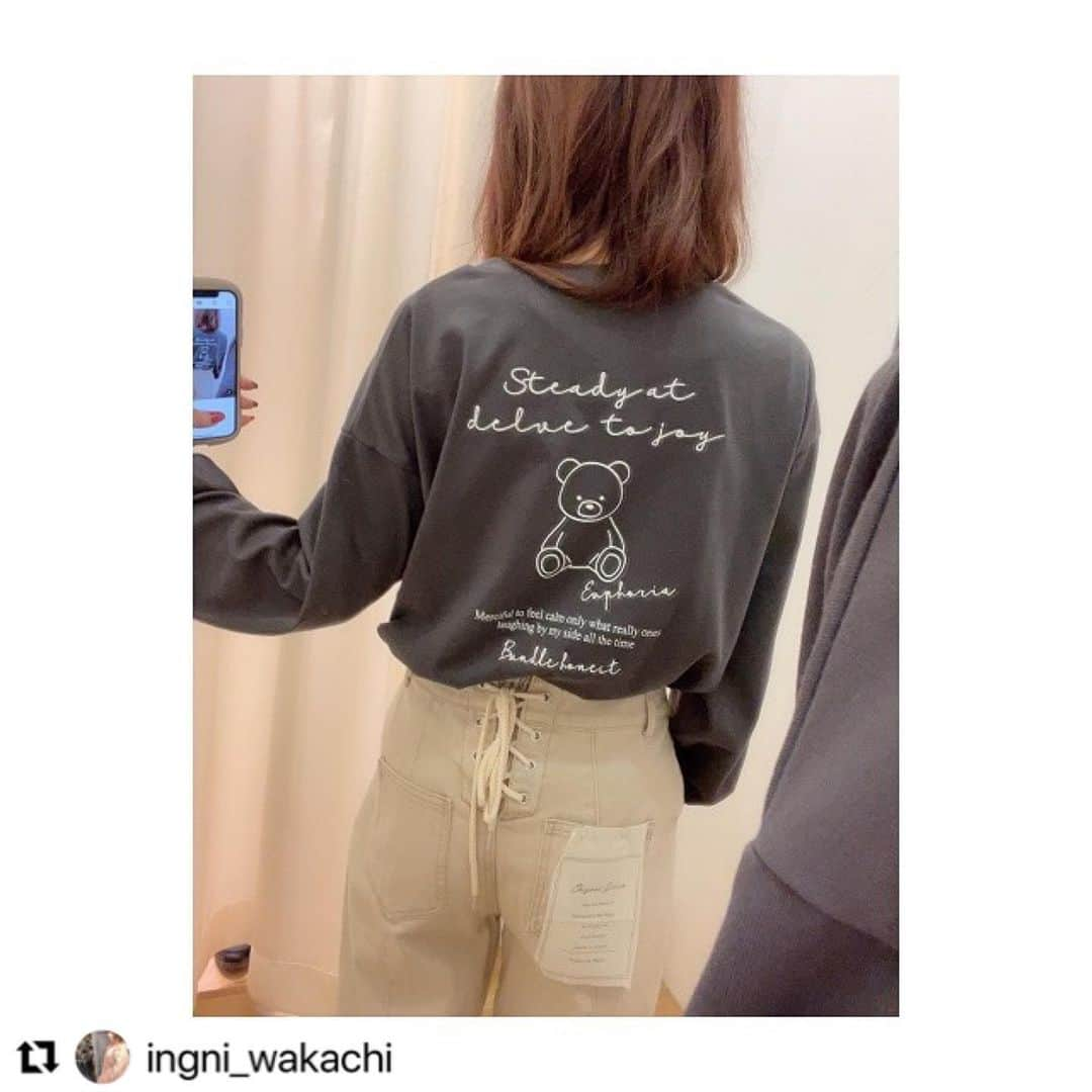 INGNI STOREさんのインスタグラム写真 - (INGNI STOREInstagram)「#Repost @ingni_wakachi 160cm ・・・ . みなさまお久しぶりです🥺🥺 しばらく投稿できておらずで申し訳ございません🥺🙇‍♂️ 本日からまたおすすめ商品をどんどんご紹介して参ります♥ . さっそく♥可愛い可愛いロンTのご紹介です♥ このクマさんとっても可愛くないですか？♥🧸 . ☑130373 #バッククマロゴロンT ¥1,900 +tax . ☑330070 #バックレースアップストレートパンツ ¥2,990 +tax . . パンツともスカートとでも相性は◎です✨ 着回し力抜群なロンTで、🧸さんがいることで とても可愛らしいアイテムです😋♥ ぜひ店頭でご覧下さいっっ . . #ingni ﻿ #ロンT#Tシャツ#クマさん#置き画 #置き画倶楽部#トレンド#可愛い#お洒落#プチプラ#ootd #きょこ #お洒落さんと繋がりたい #shopstaff#ショップ店員#コーデ﻿ #シンプル#いいね#insta#fashion#かわいい#ファッション#instagood#outfit#girl#着回し#カジュアル﻿」2月20日 16時17分 - ingnistore