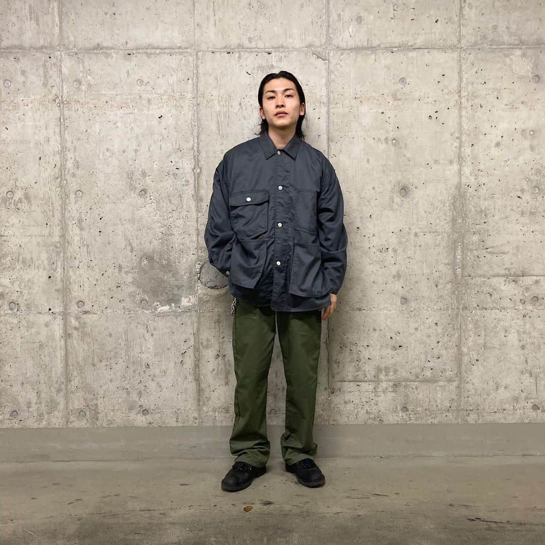 のインスタグラム：「・ 🌜MEN's🌛 【 staff styling →osaki】  BEAMS公式サイトにて スタッフスタイリングを更新しております🌞🌞 トップ画面URLからご覧ください！  オンラインショップの商品ページより、試着申し込みが可能です。お気軽にお申し込み下さいませ‼️ ． ☎️078-335-2720 #beams#raybeams#beamsboy#20ss#womens#womensfashion#womensstyle#instafashion#outfit#ootd#code#kobe#beamskobe#神戸#ビームス#ビームス神戸#レイビームス#ビームスボーイ」