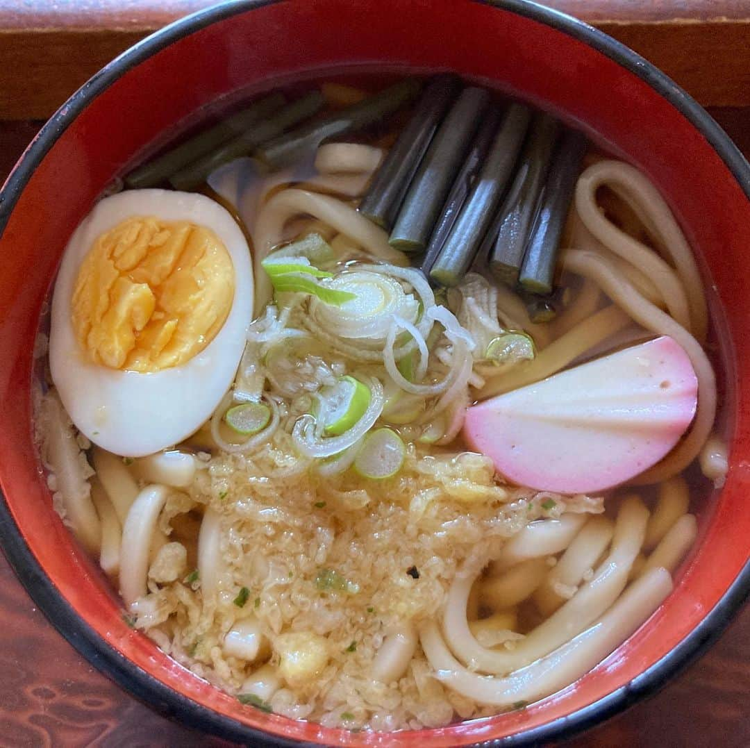 佐伯日菜子さんのインスタグラム写真 - (佐伯日菜子Instagram)「あの日のうどん #素朴  #麺スタグラム  #noodles  #山菜  #ありがとう」2月20日 22時24分 - hinakosaeki