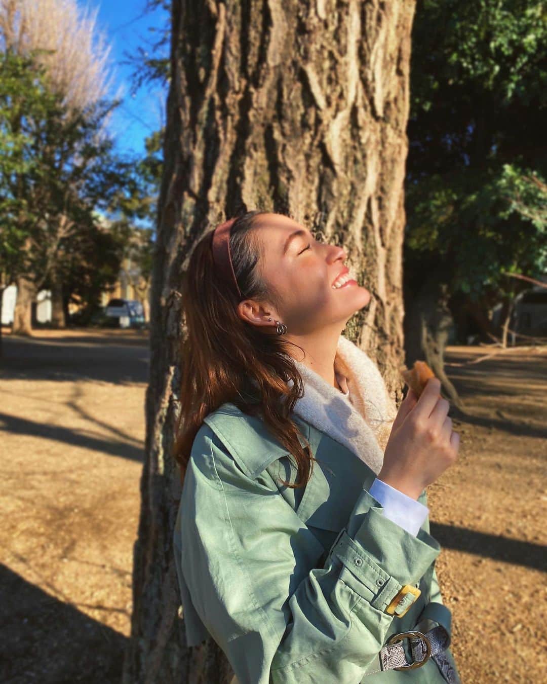 AMIのインスタグラム：「🧡🍩💛🤤💜」