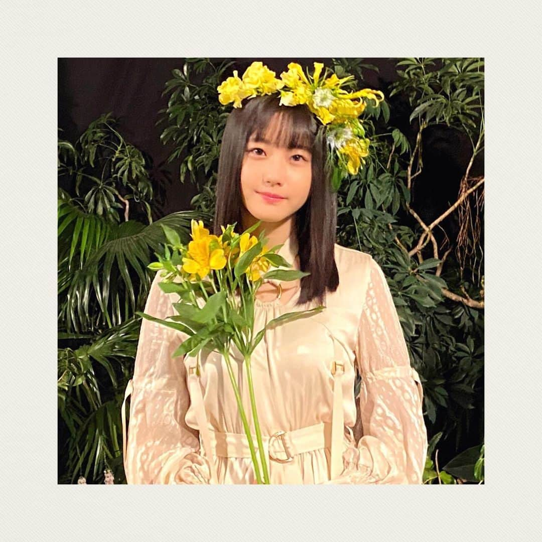 STU48さんのインスタグラム写真 - (STU48Instagram)「💐💐💐  2枚目にはゆみりんからのコメントもあります🥰  『 独り言で語るくらいなら 』 圧倒的女神感のゆみりん〜💙  #STU48 #瀧野由美子 #TakinoYumiko #アイドル #オフショット #カワイイ #可愛い #japanesegirl #kawaii #idol #瀬戸内アイドル #瀬戸内 #setouchi  #6thSingle #独り言で語るくらいなら #新曲 #2月17日発売 #newrelease #こんな時代こそアイドルが必要だ」2月20日 16時56分 - stu48.official