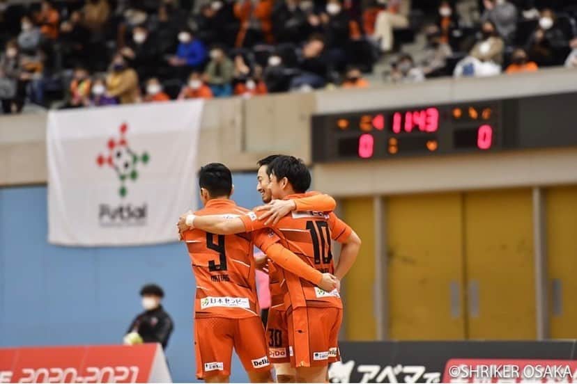 のインスタグラム：「🔥NEXT GAME🔥 今シーズン、Fリーグラストゲーム！ 応援よろしくお願いします！  📅2/21(日)14:00試合開始 🆚#バサジィ大分 🏟️駒沢オリンピック公園総合運動場屋内球技場 📺AbemaTVで13:55〜放送📱  #Ｆリーグ #アベマＦリーグ全試合生中継 #シュライカー大阪」