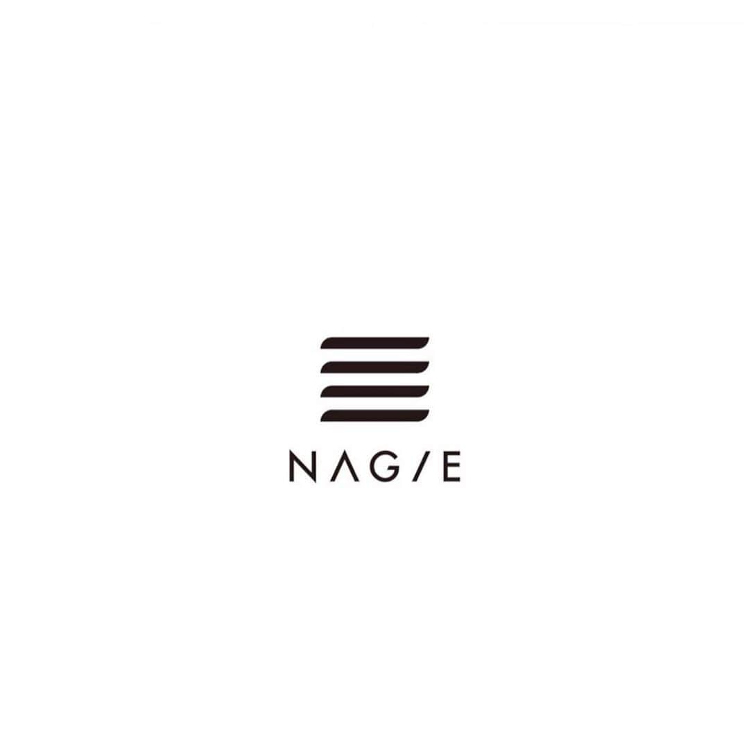 幸太さんのインスタグラム写真 - (幸太Instagram)「New projects New life﻿ @nagie.official ﻿ ﻿ ﻿ 昨年末、ご縁あり出逢ったあの時﻿ ﻿ ﻿ この人達とだったら、﻿ 自分が想い続けてた事がやれるかも知れない…﻿ ﻿ ﻿ そんな想いでこの度joinさせて頂きました @nagie.official ﻿ ﻿ ﻿ 凪へは﻿ ﻿ ・リサイクルポリエステルを中心とした﻿ 再生素材を中心に、梱包材まで地球保全に﻿ 取り組んでいます﻿ ﻿ ﻿ ・限定受注生産で、大量生産大量廃棄を﻿ しない、更に回収しリサイクルするしくみ作り﻿ ﻿ ﻿ ・ビジネスからアスレチックまで、﻿ シーンを問わずシームレスにいける機能と﻿ デザイン性﻿ ﻿ ﻿ ﻿ コレを一部商品にだけではなく﻿ ブランドフィロソフィーとして、﻿ 全商品に…って⁉️﻿ ﻿ ﻿ ﻿ 今までブランドさん達がやりたかったけど、﻿ やり切れなかった事をNAGIEが﻿ 引っ張って行ってくれるんじゃないか…﻿ ﻿ ﻿ ﻿ ﻿ 今ここで俺が長々と語るのでは無く﻿ これから共に歩み、沢山の人に共感して﻿ 貰える生き方をして行きたいと思います😊﻿ ﻿ ﻿ ブランド、クリエイティブ、アンバサダー﻿ 皆んな熱い想いとHAPPYな方達ばかり…🔥﻿ ﻿ 皆さん、これからも宜しくお願いします🙏﻿ ﻿ ﻿ ﻿ 今の自分たちの事だけでなく﻿ 未来の地球と人の為に…﻿ ﻿ ﻿ 少しでも興味を持ってくれた方は﻿ タグ付けしてる﻿  @nagie.officialをフォロー&チェックしてね‼️﻿ ﻿ ﻿ ﻿ 商品も3月3日には、﻿ 一般公開されるそうなので﻿ 楽しみに待っていてください🙏﻿ ﻿ ﻿ #nagie #sdgs ##playearth #lovenature #fashion #lifestyle ﻿ #msdgs #bizletic ﻿ #凪へ #ナギエ #アンバサダー﻿ #100年後の地球を考える ﻿ #未来をつくる #環境 #リサイクルポリエステル ﻿ #ビジネスコーデ ﻿ #スポーツカジュアルコーデ ﻿ #ビズレチック﻿ #三菱商事ファッション ﻿ #他人事じゃ無い ﻿ #自分事に考える﻿ #未来の地球と子ども達のために ﻿ #アクションを起こそう ﻿」2月20日 17時22分 - kotawave