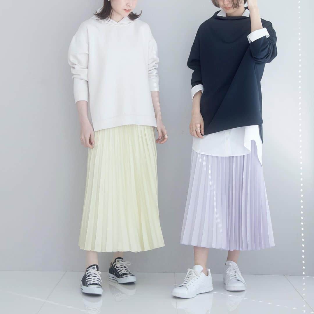 INDIVIのインスタグラム：「- new items -﻿ ﻿ ﻿ サテンの艶感が、春らしく1枚で着映えするプリーツスカート。﻿ プリーツの幅がウエスト周りは細かく、裾に向けてやや広がるデザインでおつくり。﻿ 上品でありながら、パーカーなどカジュアルなアイテムとも相性抜群です。﻿ ﻿ ﻿ ✴︎skirt.¥12,650(税込)﻿ ✴︎no.127-72036﻿ ﻿ ＿＿＿＿＿＿＿＿＿＿＿＿＿＿＿＿﻿ 【ポイント10倍キャンペーン開催中!!】﻿ 2/17(wed)-2/28(sun)までの期間中、﻿  対象アイテムがポイント10倍！﻿ 春の新作アイテムをお得に手に入れるチャンスです。﻿ お見逃しなく！！﻿ ﻿ ﻿ #INDIVI﻿ #インディヴィ」