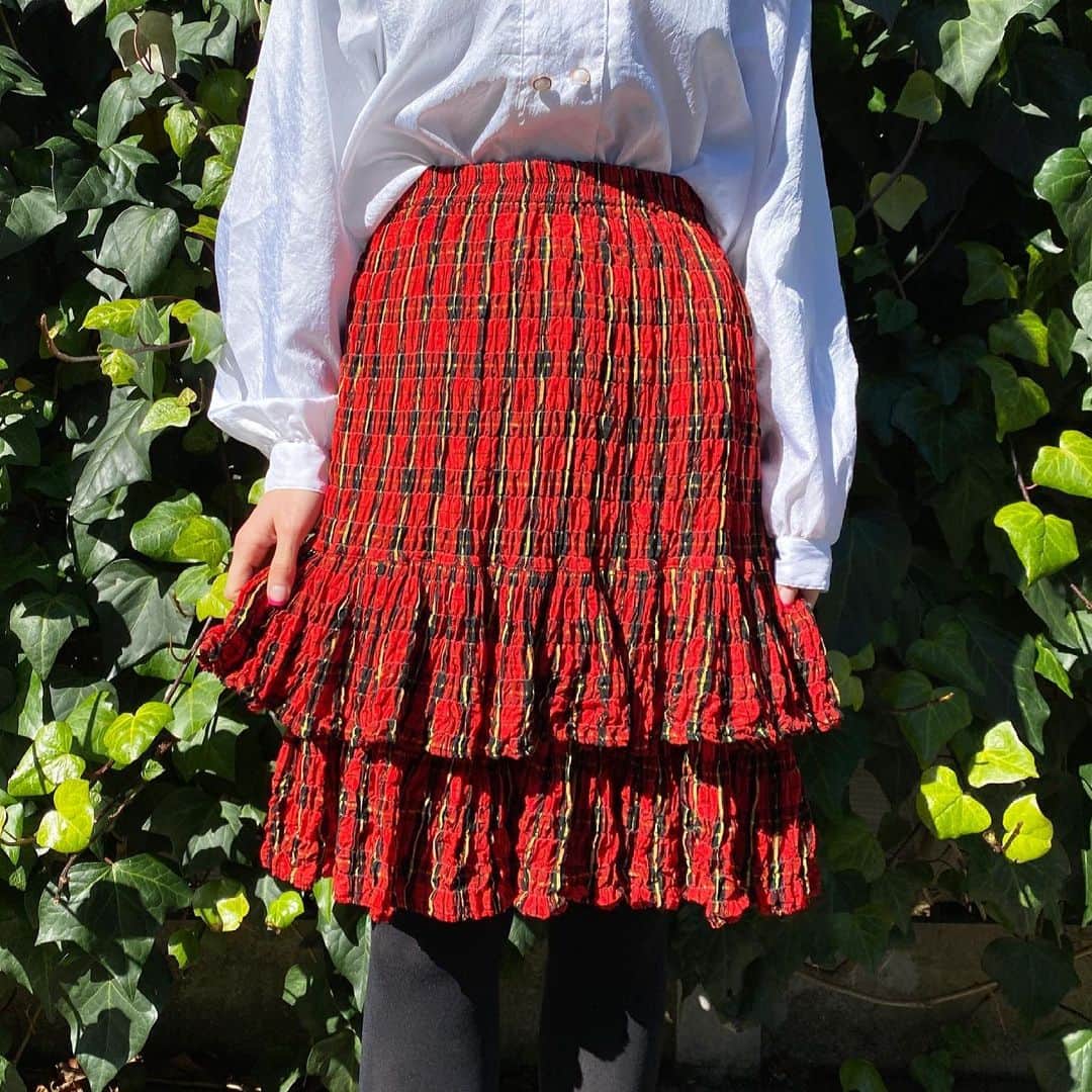 PUNK CAKEさんのインスタグラム写真 - (PUNK CAKEInstagram)「•I♡CHOCOLATE sweatshirts【SOLD】 •crinkle tartan check tiered skirt  #punkcake  #vintage #vintageclothing  #80sfashion  #古着 #古着コーデ  #古着女子 #レディース古着　 #原宿 #harajuku  #harajukufashion  #原宿古着屋 #東京古着屋  #古着屋巡り #古着通販」2月20日 17時56分 - punk_cake