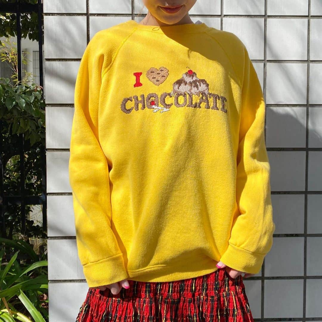 PUNK CAKEさんのインスタグラム写真 - (PUNK CAKEInstagram)「•I♡CHOCOLATE sweatshirts【SOLD】 •crinkle tartan check tiered skirt  #punkcake  #vintage #vintageclothing  #80sfashion  #古着 #古着コーデ  #古着女子 #レディース古着　 #原宿 #harajuku  #harajukufashion  #原宿古着屋 #東京古着屋  #古着屋巡り #古着通販」2月20日 17時56分 - punk_cake