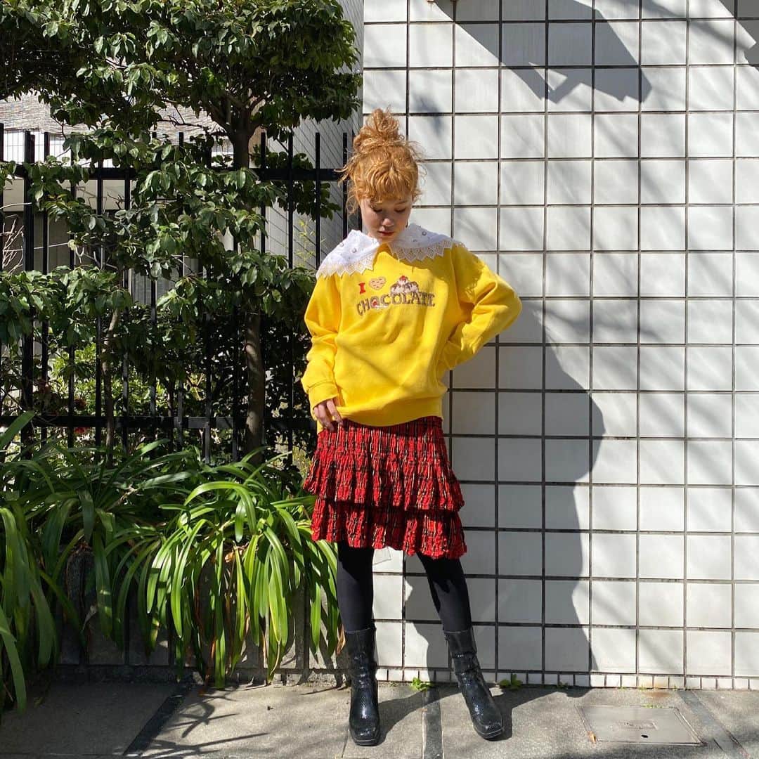 PUNK CAKEさんのインスタグラム写真 - (PUNK CAKEInstagram)「•I♡CHOCOLATE sweatshirts【SOLD】 •crinkle tartan check tiered skirt  #punkcake  #vintage #vintageclothing  #80sfashion  #古着 #古着コーデ  #古着女子 #レディース古着　 #原宿 #harajuku  #harajukufashion  #原宿古着屋 #東京古着屋  #古着屋巡り #古着通販」2月20日 17時56分 - punk_cake