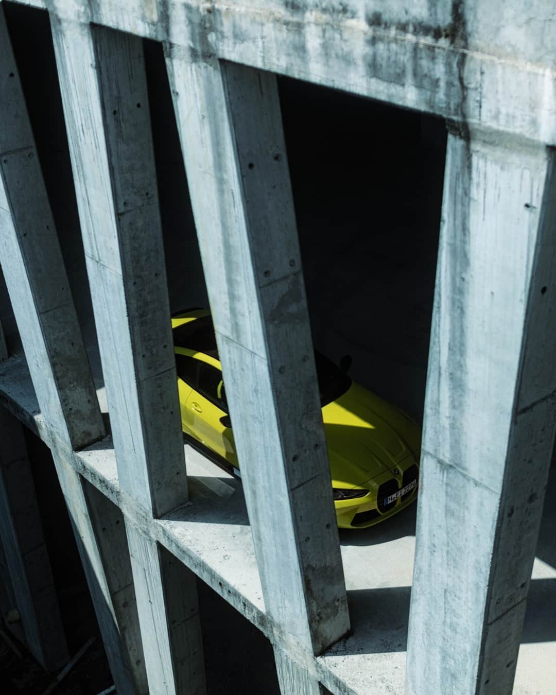 BMWのインスタグラム：「Let's talk color. The all-new BMW M4 Coupé. #TheM4 #BMW #M4 #BMWM @bmwm __ BMW M4 Competition Coupé: Fuel consumption weighted combined in l/100km: 10.5–10.2 (NEDC); 10.2–9.9 (WLTP), CO2 emissions weighted combined in g/km: 240–234 (NEDC); 233–227 (WLTP). Further information: www.bmw.com/disclaimer.   510 hp, 375 kW, 650 Nm, Acceleration (0-100 km/h): 3.9 s, Top speed (limited): 250 km/h (with optional M Drivers Package: 290 km/h).」