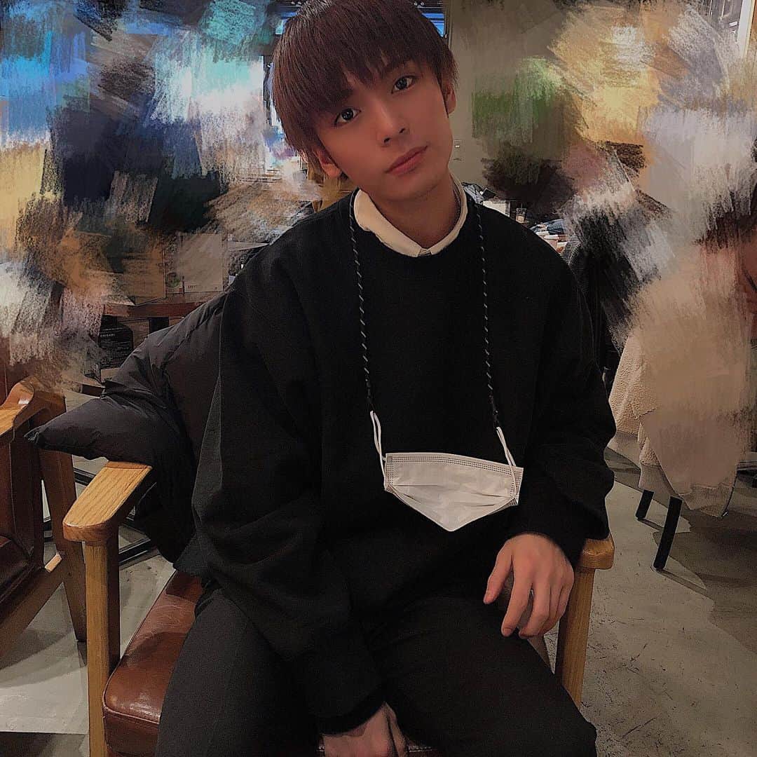 岡田隆之介のインスタグラム：「スタバで春（サクラ）を感じてきた❗️❗️ 桜味って未だによくわからないけど美味しかった！！！🌸 . . . . . . #instagood #instalike #like4like #like #ootd #ootn #followme  #ファインダー越しの私の世界 #フォロミー  #いいねした人で気になった人フォロー #マッシュ男子 #雰囲気好きな人いいね #雰囲気推してください  #いいね返し #アイドル #yoke #standjournal #桜」
