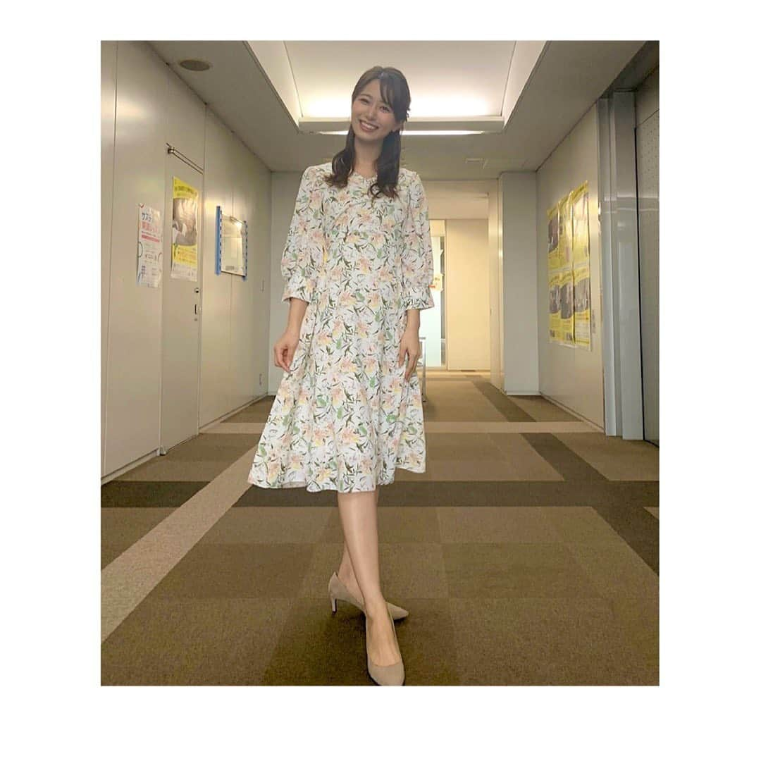 海老原優香さんのインスタグラム写真 - (海老原優香Instagram)「💐 今日は日差しがぽかぽか気持ちよかったですね〜☺️✨  #衣装 #春ワンピース」2月20日 18時25分 - ebioffi