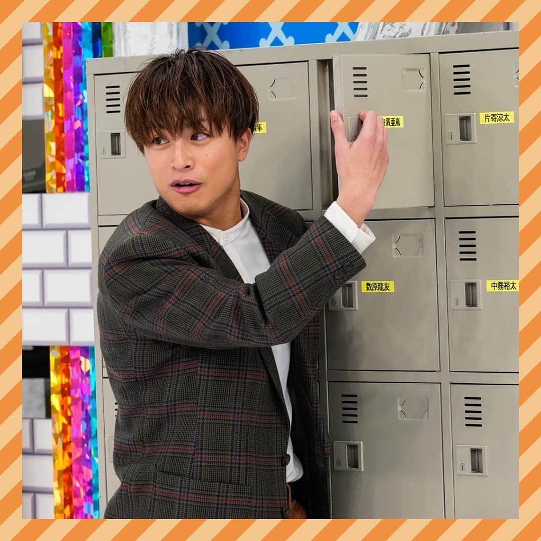 GENERATIONS高校TVのインスタグラム：「ドキドキ❤️バレンタイン科🍫 無料視聴は明日まで📺✨  公式Twitter @gene_kou で検索🔍 ----------------------------------- #gene高 #ジェネ高 #generations高校tv #gene #generations #ジェネ #ジェネレーションズ #generationsfromexiletribe #ldh #白濱亜嵐 #片寄涼太 #数原龍友 #小森隼 #佐野玲於 #関口メンディー #中務裕太 #ジェネ犬 #バレンタイン #valentine #チョコ #chocolate」