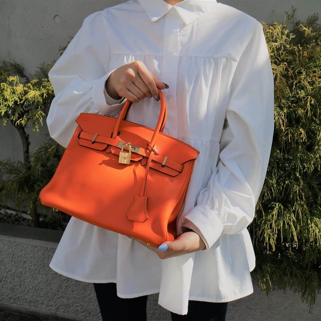 Vintage Brand Boutique AMOREさんのインスタグラム写真 - (Vintage Brand Boutique AMOREInstagram)「Hermes Birkin 25 in Veau Swift   🛒Not available on webstore - DM us to order   ✈️Free Shipping Worldwide  📩DM for more info and pricing ➡️info@amorevintagetokyo.com  #Vintage #AmoreTokyo #Authentic #hermesbirkin25」2月20日 18時38分 - amore_tokyo