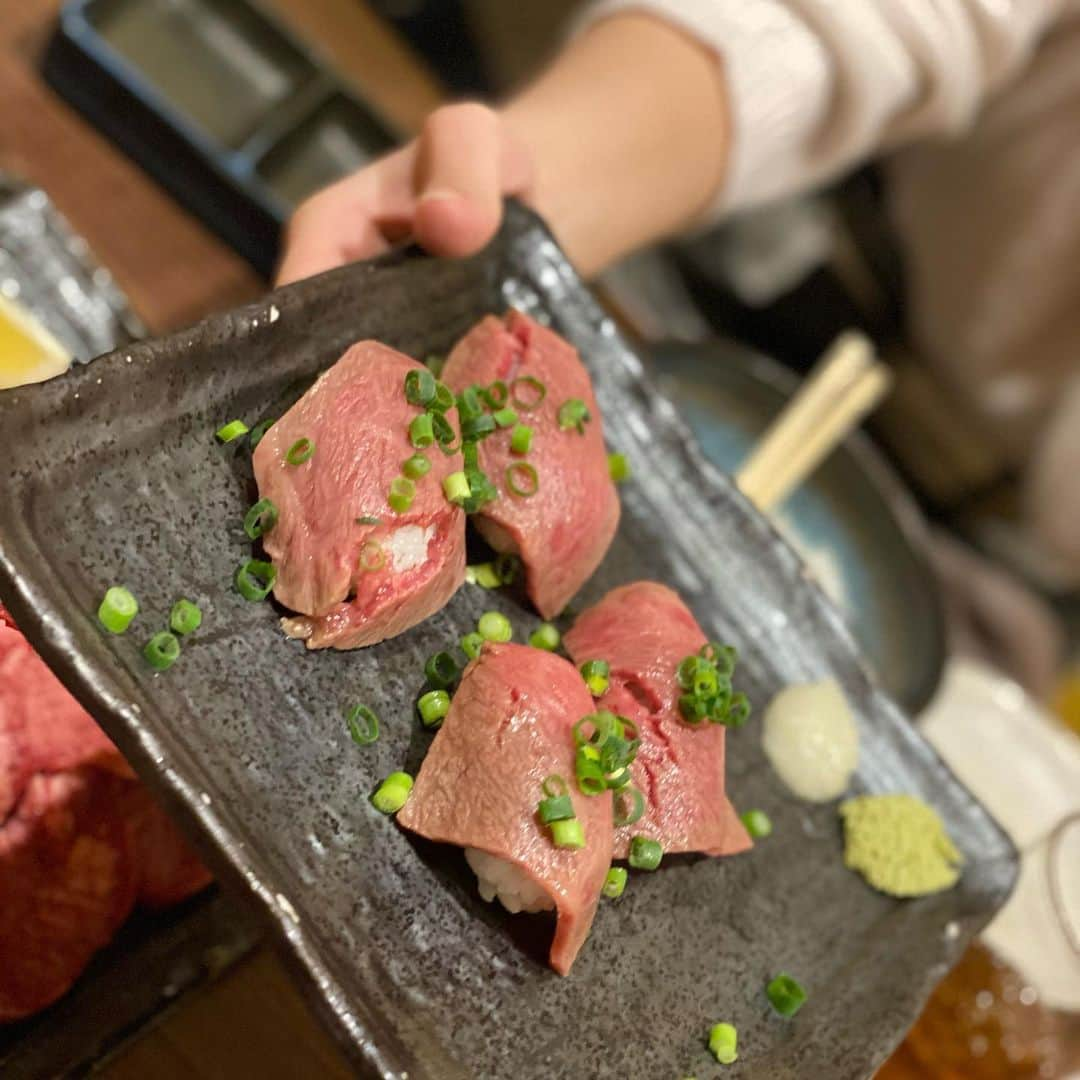 みくるんさんのインスタグラム写真 - (みくるんInstagram)「おっにくーーー❤️ 美味しかったなぁ！！！ ありがとうございました❤️ . .  #tiktok #ティックトック  #ギャル #君津 #千葉県 #キャバ嬢 #キャバクラ  #体入 #ポケパラ #ホスト #コスプレ #風俗 #風俗嬢 #シャンパン #アルマンド #谷間 #fカップ #焼肉 #牛タン  #お酒好きな人と繋がりたい #お酒好き女子 #肉寿司  #いいね返し #いいねした人全員フォローする #いいねした人で気になった人フォロー #フォロー歓迎 #フォロー返します #フォローバック率100  #followforfollowback #follow4like」2月20日 18時31分 - clubregalia.mikuru