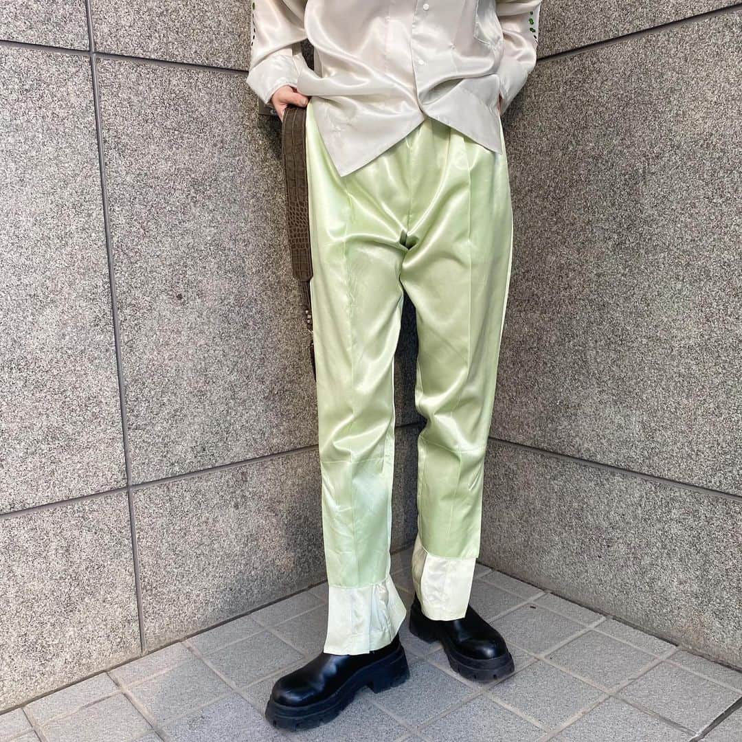 MIDWEST TOKYO WOMENさんのインスタグラム写真 - (MIDWEST TOKYO WOMENInstagram)「@togaarchives   ACETATE SATAIN PANTS ¥36,000(+Tax) 34.36size(34着用) . INNER WESTERN SHIRT ¥36,000(+Tax) 36,38size(36着用) . スタッフ身長163cm . #togapulla #toga #togaarchives #トーガ #トーガプルラ #bigotre #ビゴター #midwest_official」2月20日 18時46分 - midwest_tw
