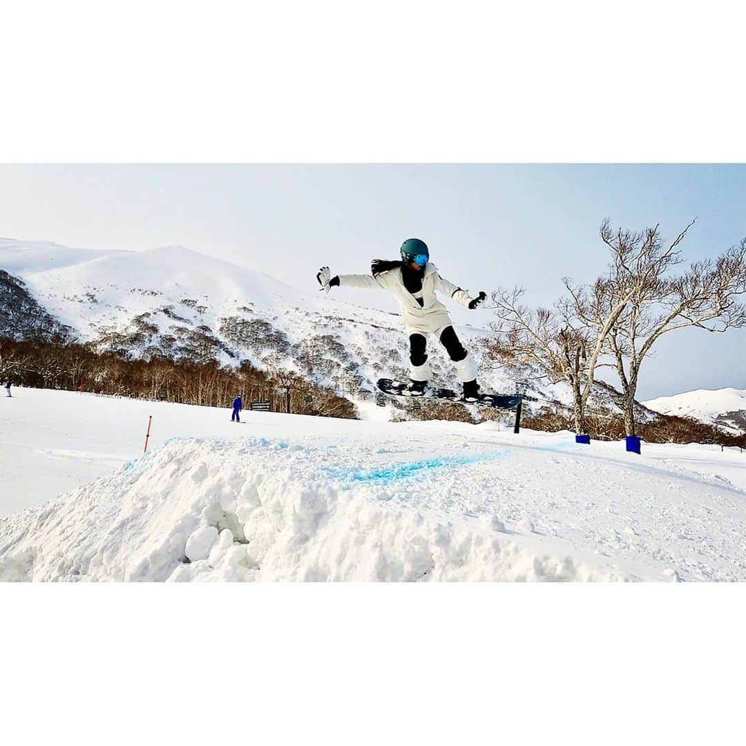 大野南香さんのインスタグラム写真 - (大野南香Instagram)「* Swipe till the end to see my CRASH♥️  #everydayhappy ︎︎﻿ ︎︎﻿☺︎︎﻿  #snowboard #snowboardwear  #snowboarding #スノボ」2月20日 18時39分 - minaka_official