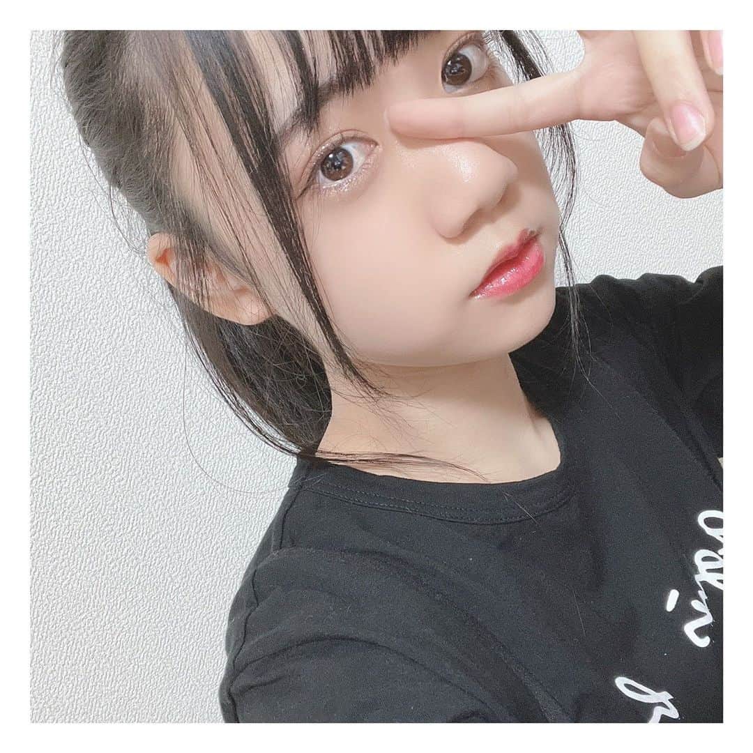 BmF【公式】さんのインスタグラム写真 - (BmF【公式】Instagram)「🖤﻿ ﻿ いつもの自分でも、毎日違う自分に出会いたい。﻿ ﻿ 明日も、素敵な一日になりますように。﻿ ﻿ #miyuki #BmF #ビーマイナーエフ﻿ #高校生 #jk #jk2 #04 #17歳 ﻿ #Japanese #Japanesegirl」2月20日 18時49分 - bmf_twr