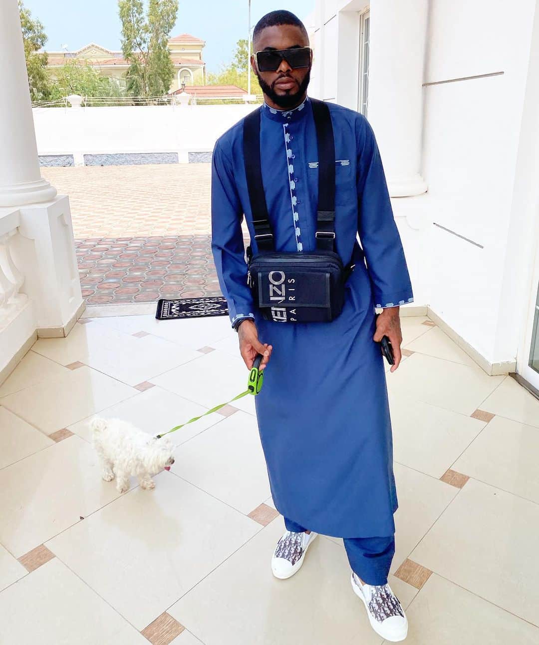 アレクサンドル・ソングのインスタグラム：「Le style ne s’achète pas soit tu l’as  soit tu ne l’as pas ... #essosneserajamaisbastos 🤪」