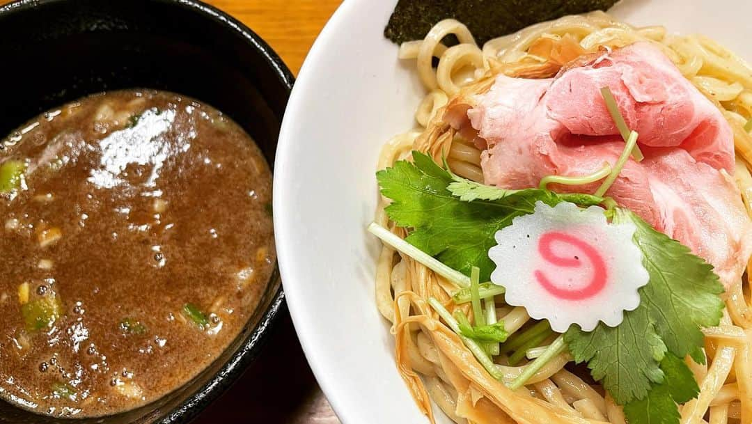 石井元気さんのインスタグラム写真 - (石井元気Instagram)「池袋「狸穴」  久しぶりにつけ麺食べました！  ごちそうさまでした！！  さてさて 2021/02/20 HAKUNA 22:00から！ よろしくお願いしますー！  #HAKUNA #マセキ芸能社 #あきげん #石井元気 #池袋 #つけ麺 #狸穴」2月20日 19時26分 - genkiishii1226