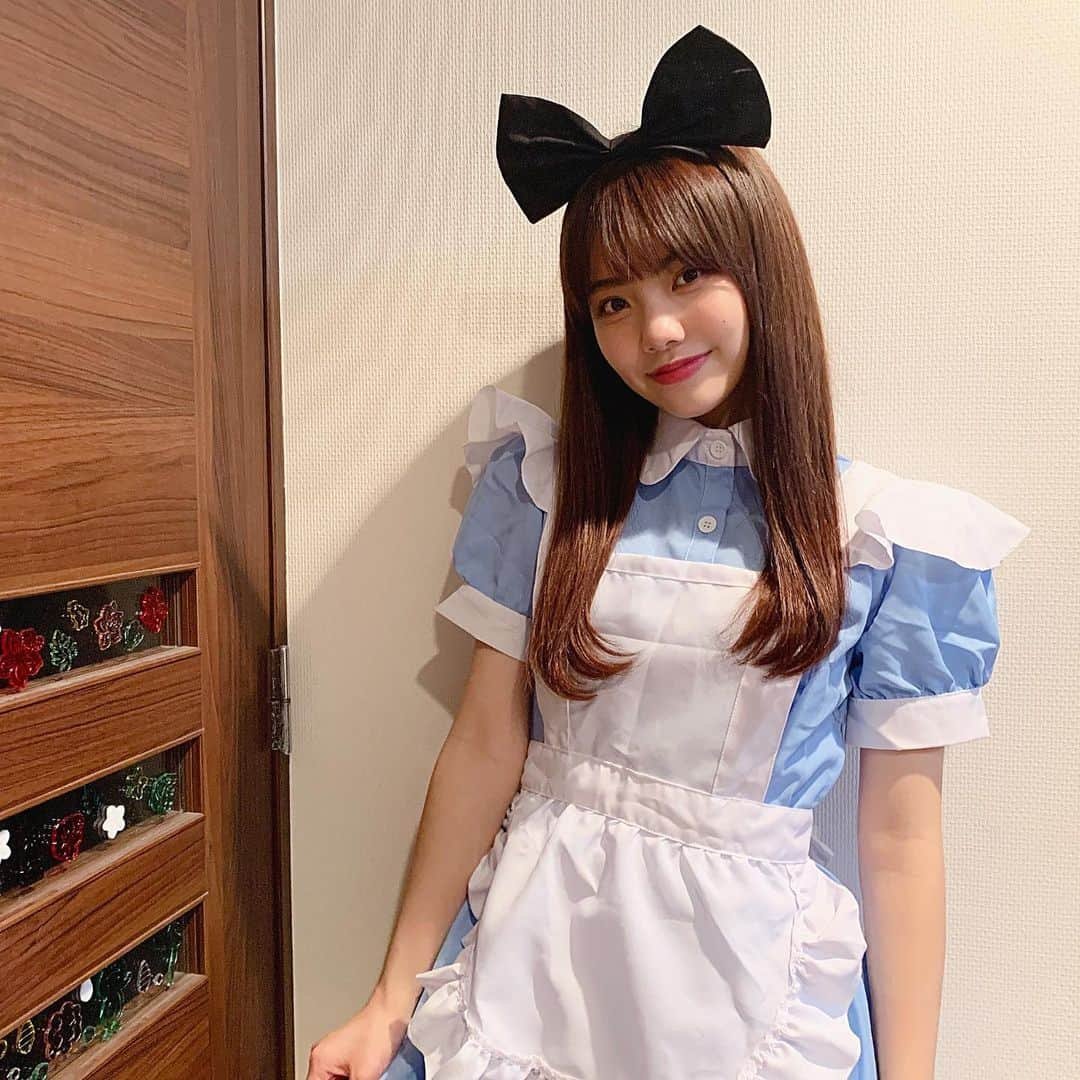 佐久間乃愛さんのインスタグラム写真 - (佐久間乃愛Instagram)「✿ アリスのコスプレしたよぉ🐰💓 . 明日21日(日)18:00~ YouTubeとTikTokの動画がキャンアワ公式アカウントにUPされます🌷 YouTube→再生回数 TikTok→いいね数 . 上位10名と審査員が選出した4名に得点を付与します！ 応援してくれると嬉しいです💛 よろしくお願いします🐻  #キャンアワ #キャンアワ2021 #ミスコン #ガールズアワード #CampusAward2021 #CampusAward #GirlsAward」2月20日 19時38分 - noa_sakuma