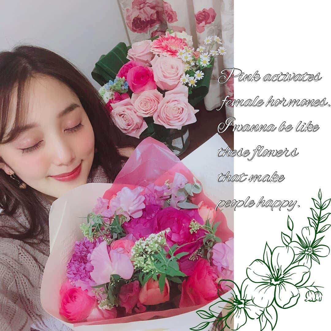 高田有紗さんのインスタグラム写真 - (高田有紗Instagram)「💐🎈✨ 花束も風船も幸せでしかない🥰  周りの人に選んでもらった色が似てた😇  ピンクは色彩心理の本に、無条件の愛とか自己受容がテーマって🤭  #ピンク　#色彩心理　#お花大好き　#感謝　#ありがとう」2月20日 19時31分 - arisatakada.album