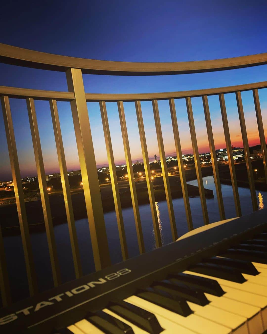 佐々木萌のインスタグラム：「magic hour」