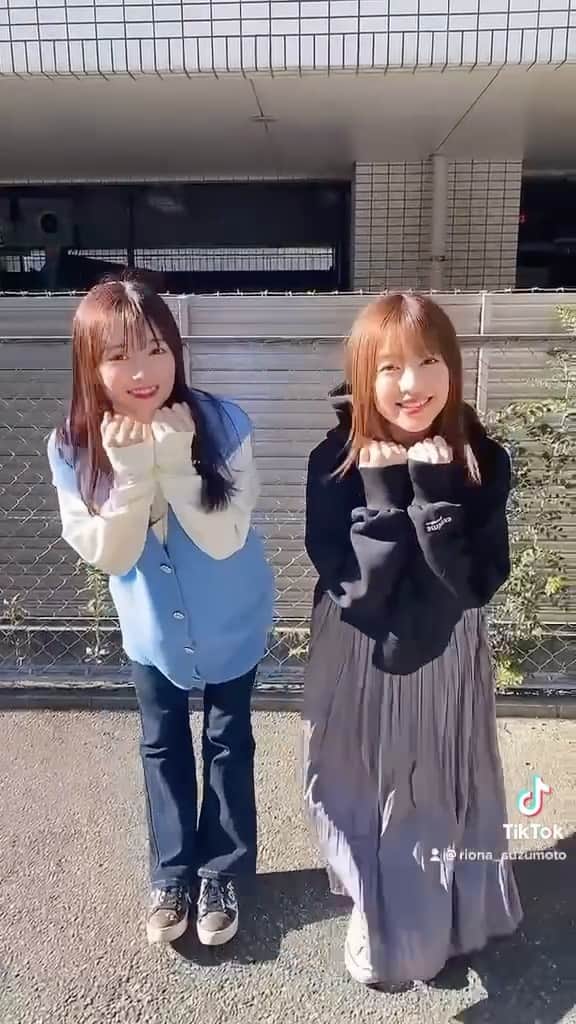 涼本理央那のインスタグラム：「ゆうみちゃんとりおなちゃんfromLinQ『あいあい愛しとーと♡』」