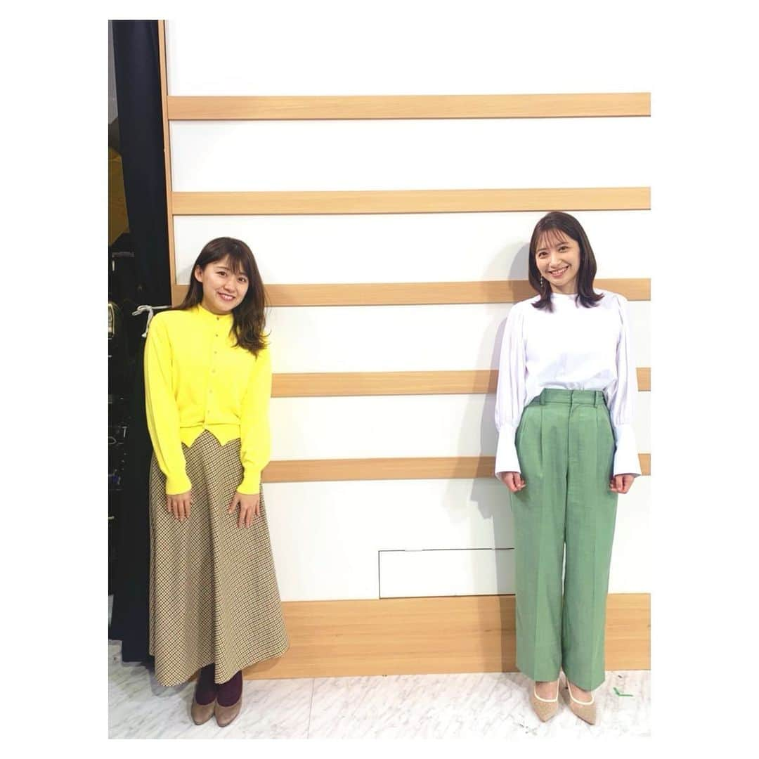 笹崎里菜さんのインスタグラム写真 - (笹崎里菜Instagram)「👯‍♀️ 今週のバゲットは、 珍しくパンツスタイルでした🩳🧡 バゲットの衣装はなぜかいつもグリーン。 決めているわけでもないのにグリーン。 グリーン、グリーン🏝💚 #休みの日は12時間くらい寝ます #寝過ぎて体が痛い #夜行性です #今夜はこれから」2月20日 20時01分 - rina_sasazaki