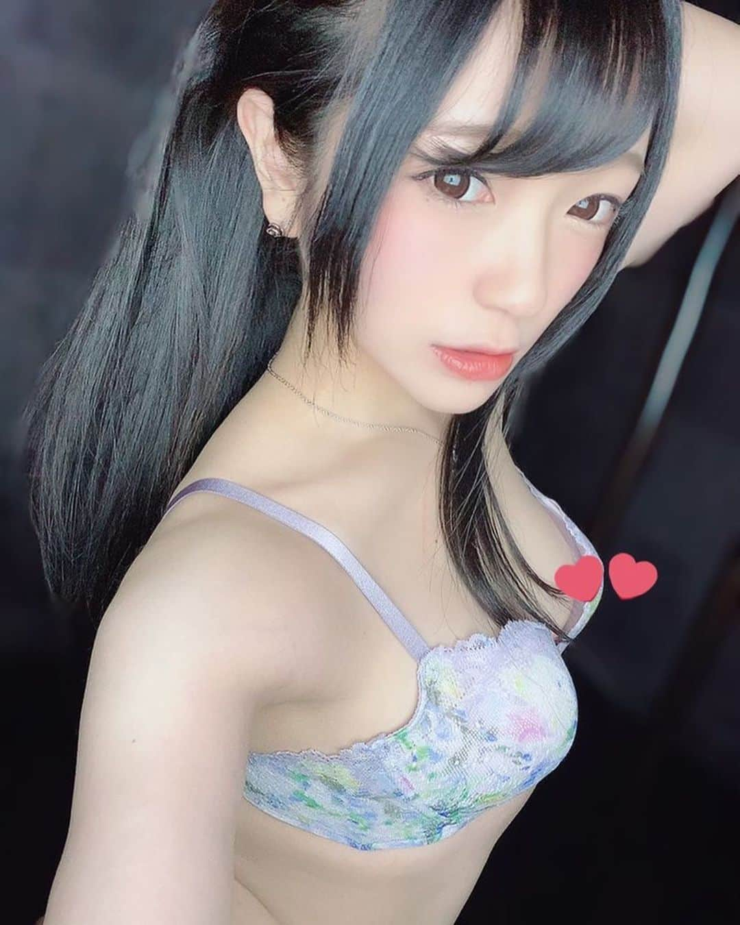 南梨央奈のインスタグラム：「好きでいてね  #AV女優」