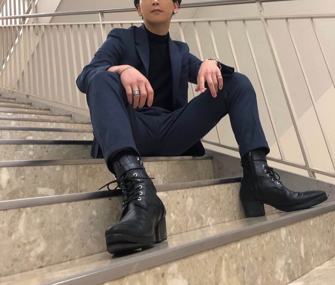 りょーたのインスタグラム：「#スーツ男子 #スーツ #スーツ #スーツコーデ #セットアップ #セットアップコーデ #セットアップ男子 #suits #suitstyle」